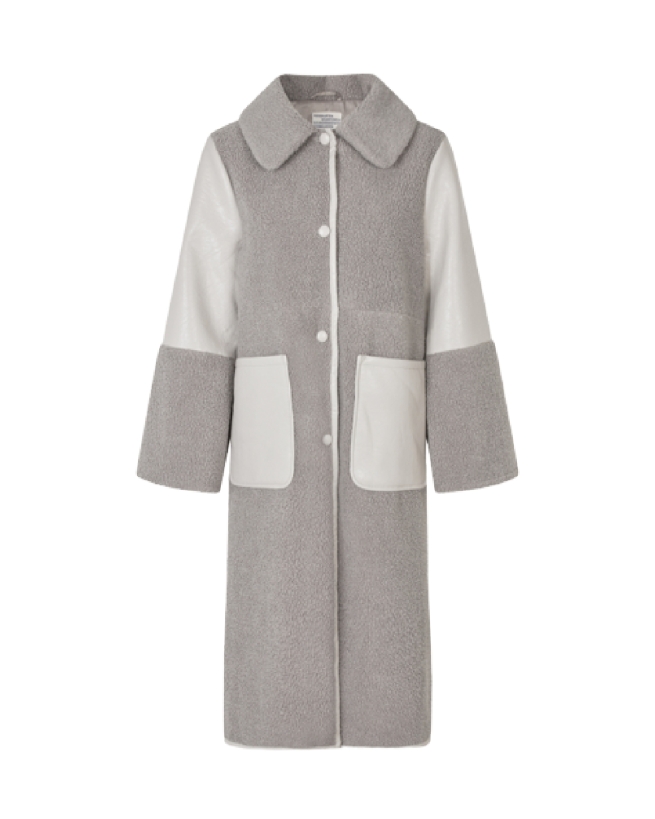 Baum und Pferdgarten - DEA GRÅ FRAKKE